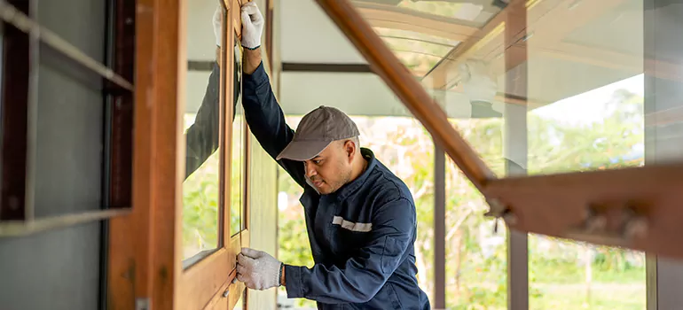Double Hung Vinyl Window Sash Replacement in Florida Ridge, FL