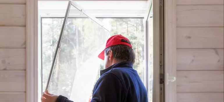 Expandable Window Screen Installation in Florida Ridge, FL